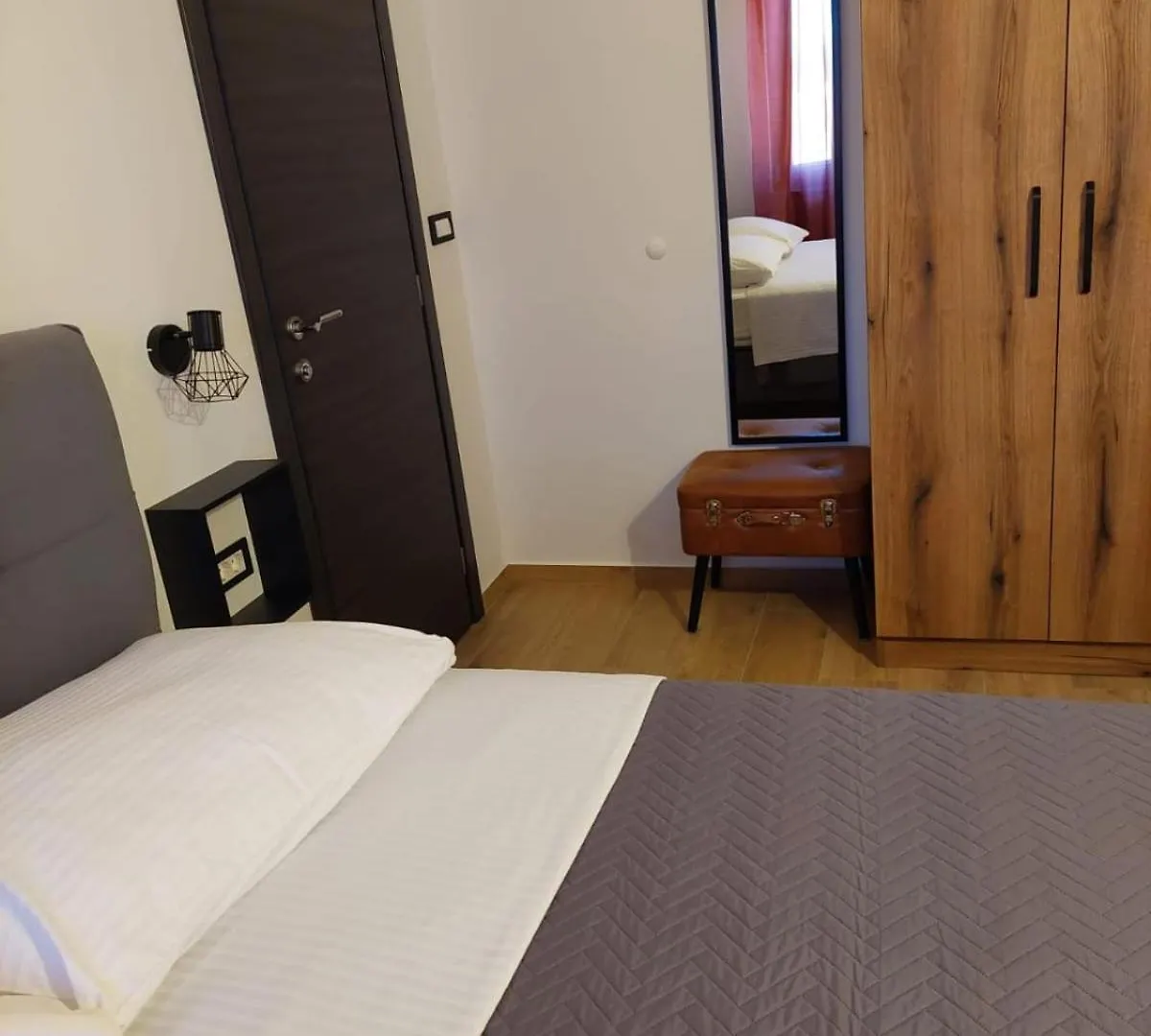 Apartmani Karla Paklenica Starigrad Paklenica Croatia